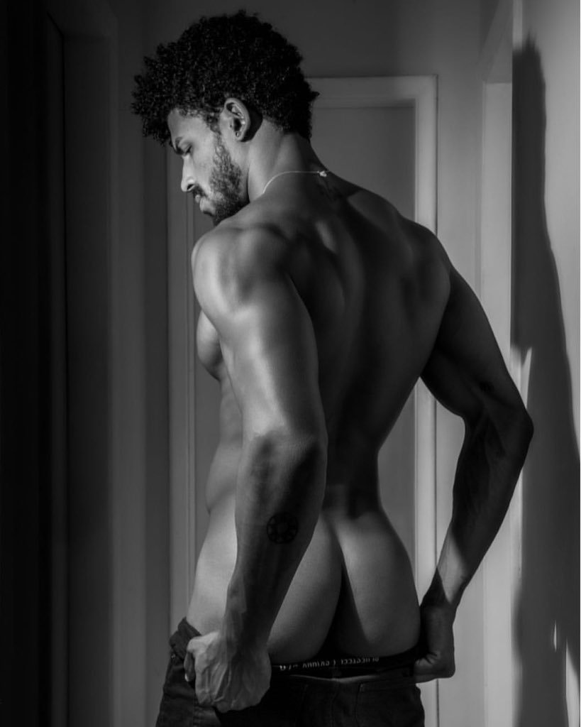 ohthentic:  blackish007:    Oh 