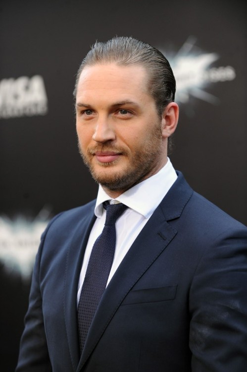 amell-ramsey-deactivated2021051: Tom Hardy adult photos