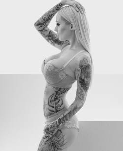 dmtrtwo:  Profile  By @33nl  #dallas#famousinkedmodels#inkedmag by b_squared from http://ift.tt/1QIimOR 