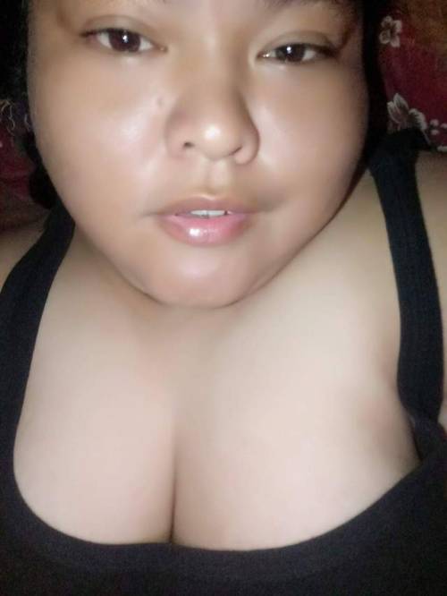mamat-penyedap-milf: rullx:Lina,melaka. Love so much chubby