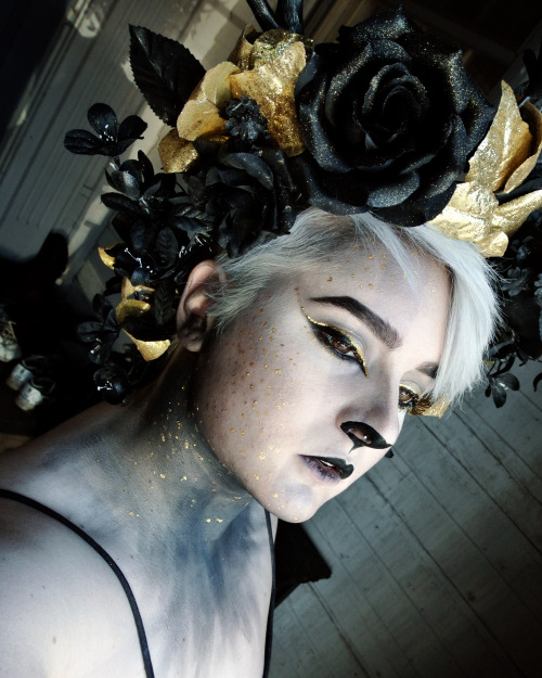 uponthemoorsx:  My very first makeup look of the new year! Inspired by Pitch Black from ROTG, since I’ve done my Fawn Jack numerous times and the stupid villain asshole needed some attention, too.All in all, 2015 was an incredible year for me as a makeup