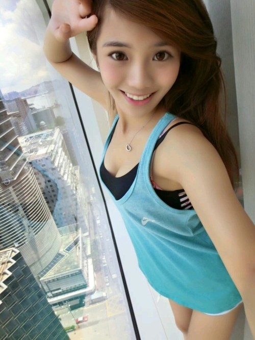 cute sia this chick