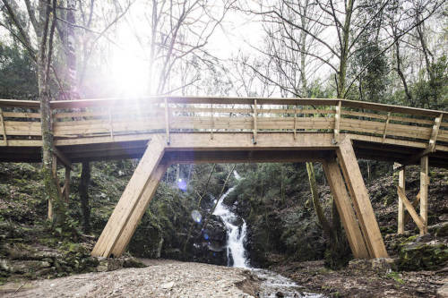 landscape-photo-graphy: Stunning Wooden Walkway in Portugal The design company Trimetrica created a 