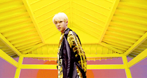 pjmksj:‘IDOL’