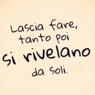 “Le persone non cambiano, si rivelano.”
D. Lynch
https://www.instagram.com/p/Cn-hzIotGhL/?igshid=NGJjMDIxMWI=