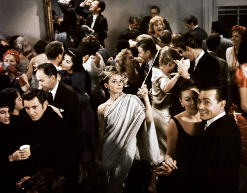 24hoursinthelifeofawoman:Holly Golightly: I’ll never get used to anything. Anybody that does, they