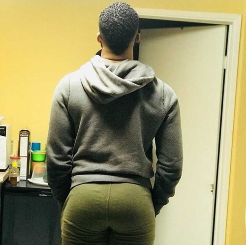 que-culo-miguel:  Some Asses I like ….