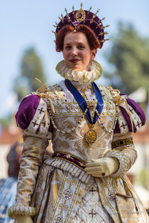 Queen Elizabeth I’s White and Gold Gown (Southern Ren Faire, 2018)