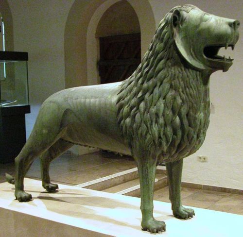 thatswhywelovegermany: The Brunswick Lion, bronze statue from 1166 King Henry the Lion of Brunswick 