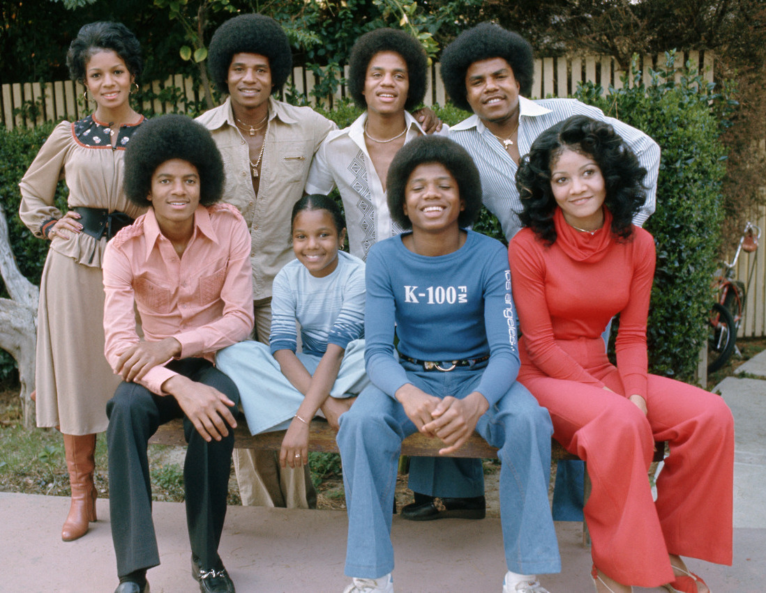twixnmix: The Jackson siblings photographed by Neal Preston, 1977. (Top photo L-R)