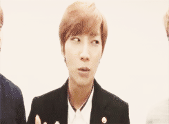 tienyeol:  x 