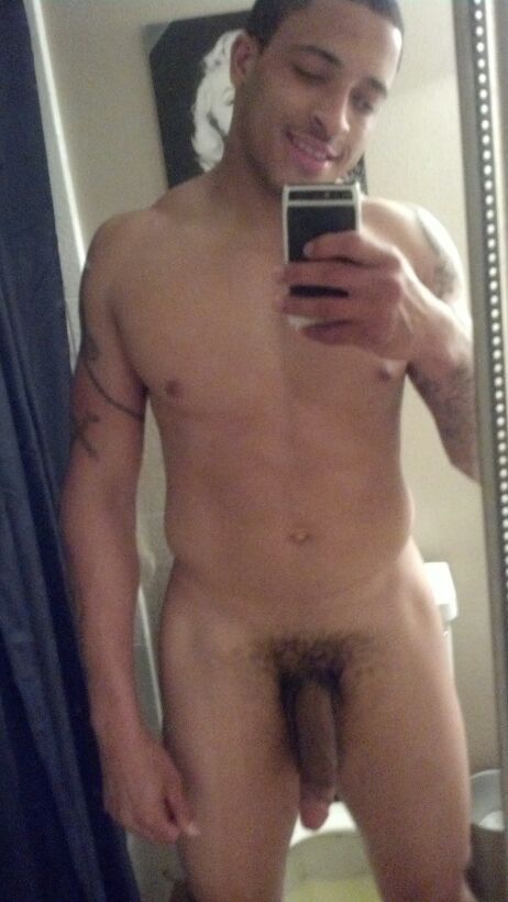 talldaddy:  guysloveiphones:  guysloveiphones.tumblr.com  www.talldaddy.tumblr.com/archive
