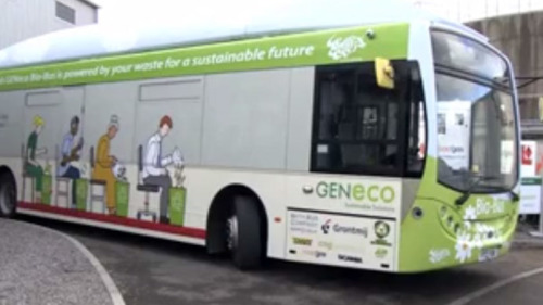 scienceyoucanlove:​Dump ‘n’ ride: Poo-powered, eco-friendly bus hits UK streetsBritain&r
