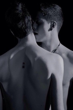 truegaylove:  truegaylove:  -Showing the