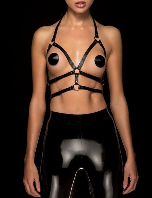 dark-lord-baal:  FOLLOW MY TUMBLR: http://dark-lord-baal.tumblr.com#latex