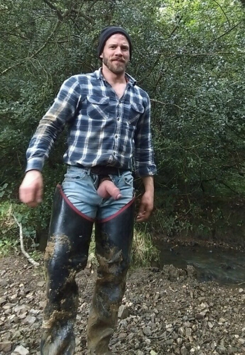 stayuncut: Think foreskin lumberjack