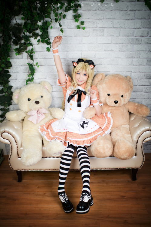 vandariwuuuuutcosplay:  Character: SeeU(Maid ver.) Voice synth: Vocaloid CN: Tomia