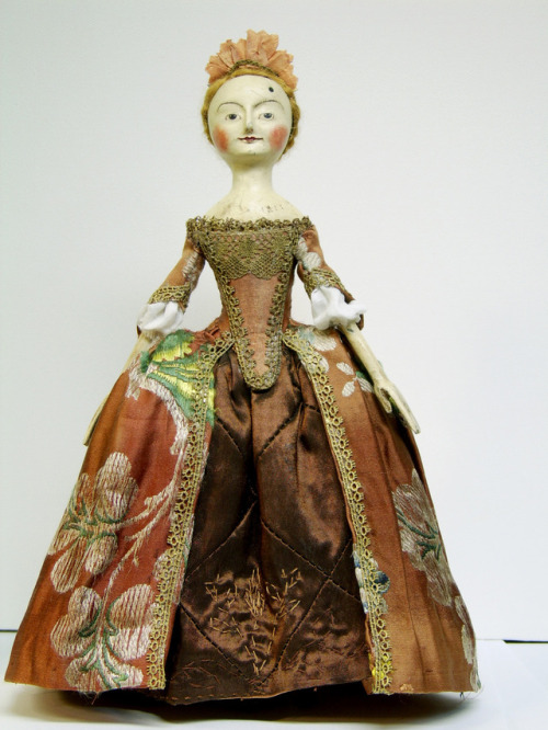 Dolls;William Higgis doll, 1940s and a c. 1750 doll, England English doll, 1755-60 and the Queen of 