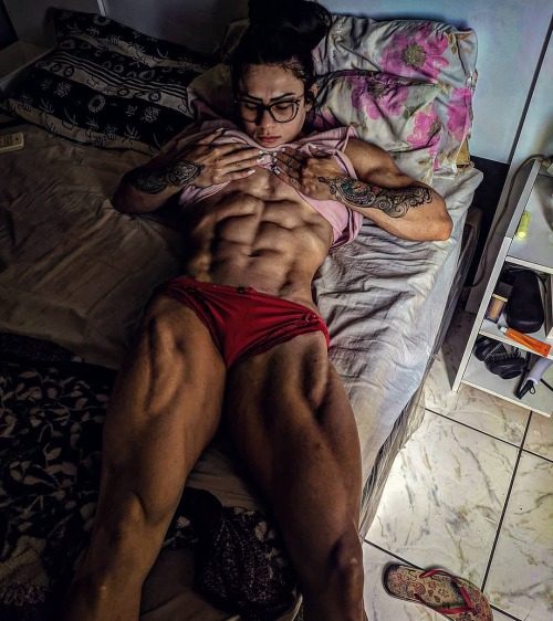 Sex girlswithbiceps:Girl Biceps Rock! pictures