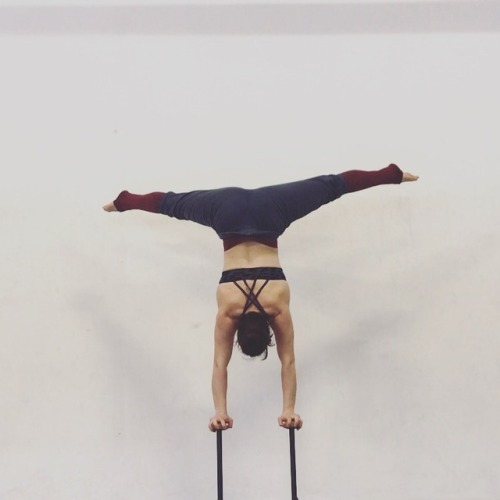 Handstands are getting straighter&hellip;