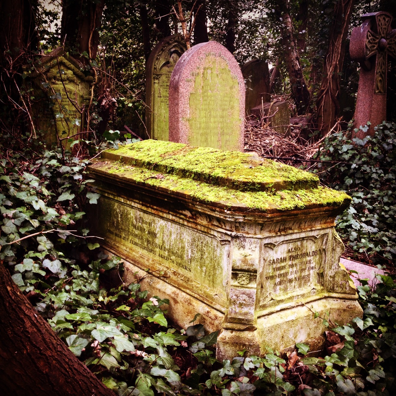 taphophilia:geo—art:Grave stone at Abney Park Cemetery, Stoke Newington.