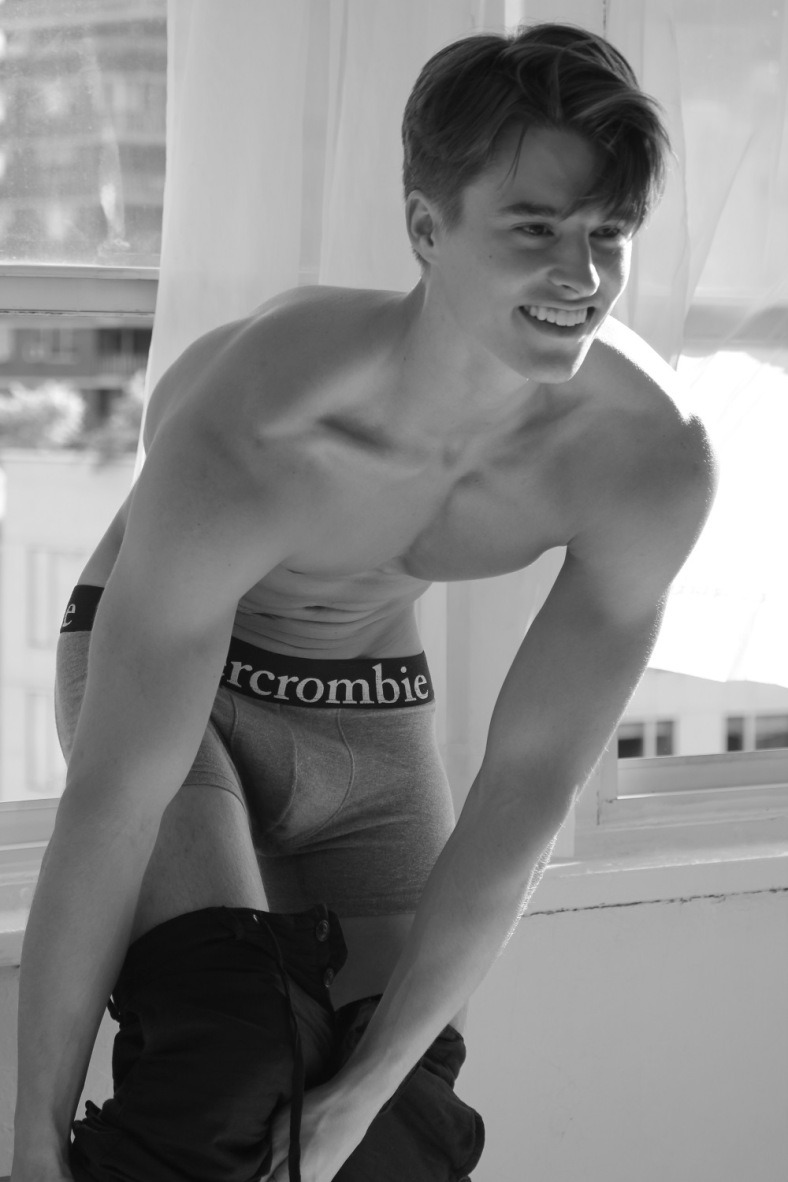 boredinweho:  Jimmy Mulvihill by Michael De Buono