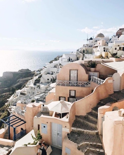 makinginfinity: Peachy houses on this beautiful island@piakraschevec#frachella #summerdays #santorin