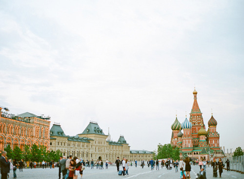 vacilandoelmundo:Moscow &amp; St. Petersburg, Russia by Laura Ivanova Photography