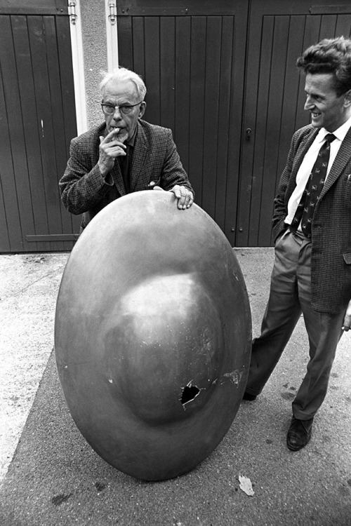 In 1967 five flying saucers landed in Somerset and across southern England. 1 - One of the strange objects, all resembling flying saucers and emitting noises, found in different parts of Britain. This one was found at Chippenham, Wiltshire. 2 - Engineer