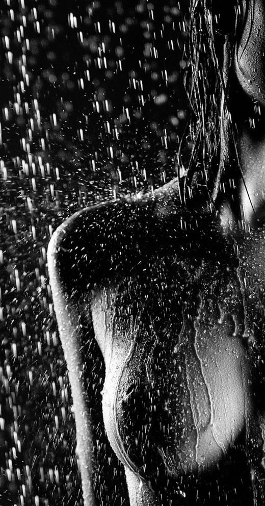 darlingirl:  love feeling summer rain sliding down my naked body..