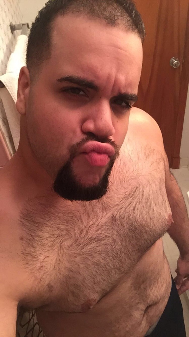 rnbprince25:  starscreamcub:  rnbprince25:  🙈 naughty but it feels so right lmao