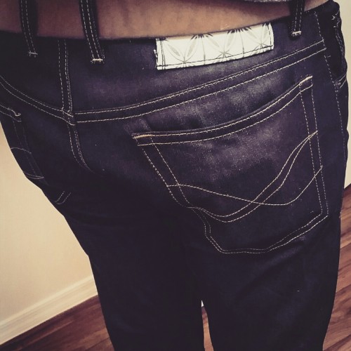 I N D I G O G E N E DENIM