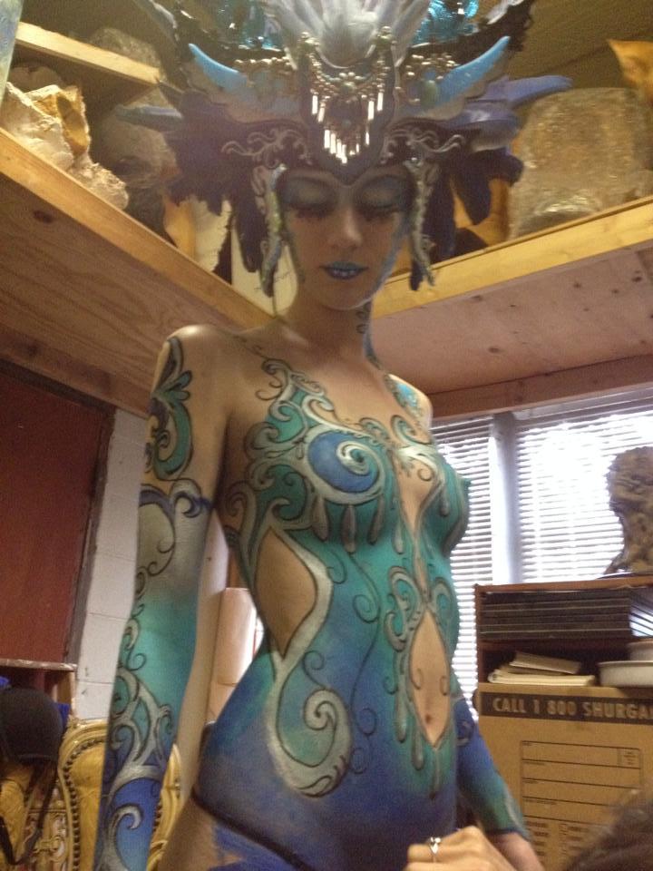 fat-old-sunn:  symphonyofthecosmos:  Behind the scenes from today. Bodypaint/headdress/makeup: