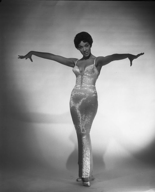 girl-o-matic:
“ Peter Basch photograph of burlesque dancer Rose Hardaway - 1957
”