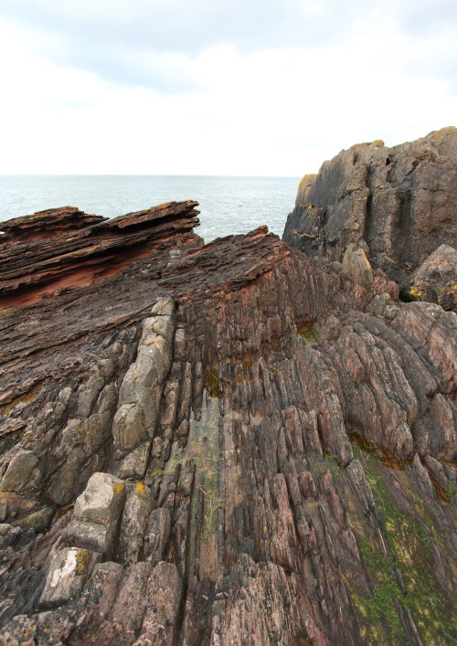 geologicaltravels: 2013: Name a more famous outcrop in geological science.