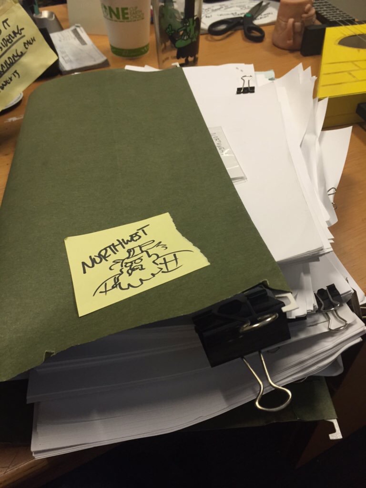 fuckyeahgravityfalls:  Alex Hirsch cleaning out his office. (½?) 