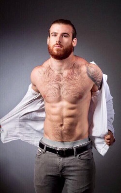 sweatyhairylickable:    http://sweatyhairylickable.tumblr.com for more hairy sweaty dudes!   