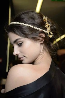 50050:  Taylor Hill at Dolce Gabanna Fall 2015 RTW