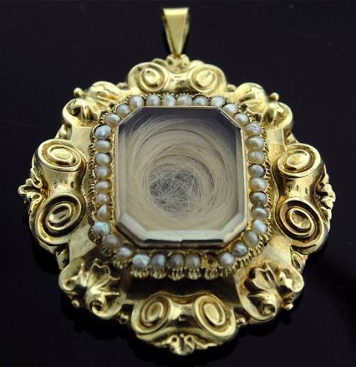 sixpenceee:  VICTORIAN MOURNING JEWELRY  During the Victorian era, it was common to wear “mourning jewelry”. This jewelry typically included hair from deceased loved one.   The deceased loved one’s hair would be carefully arranged within the brooch,