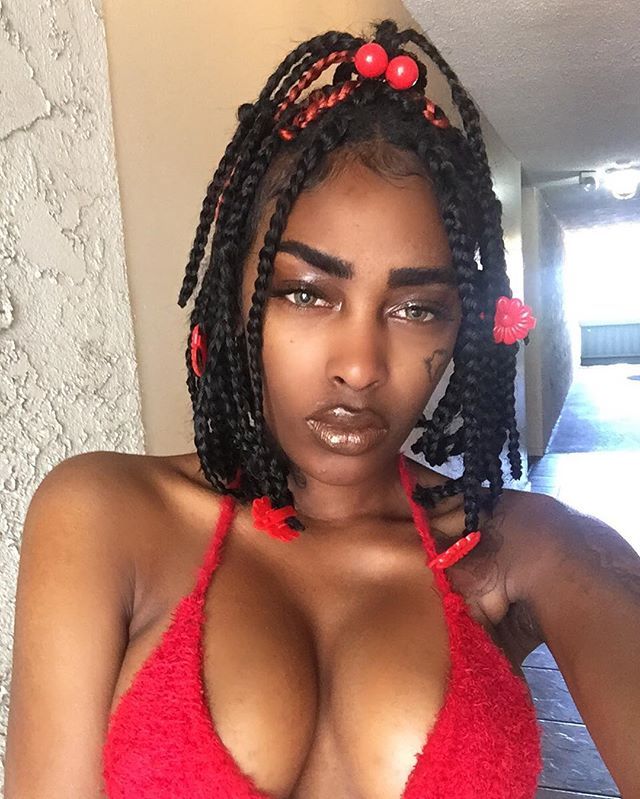 fashionistasrus:  Instagram: bbyafrica