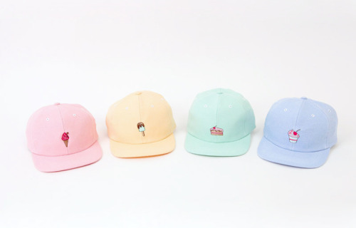 pinkcaramelcorn: embroidered snapback | 11.50$ | free shipping | discount code; pinkcaramel