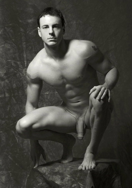 gonakedmagazine:  Everything for the male nudist! GoNaked Magazine! Want to download/buy an issue? http://ift.tt/19h4FSr and hit the “GoNaked Magazine” tab. Free, donation or bitcoin accepted 