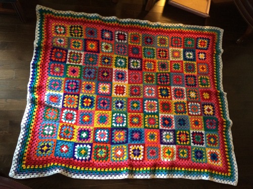 theperksofliving:Finally finished my granny square blanket! It was definitely a frustrating project 