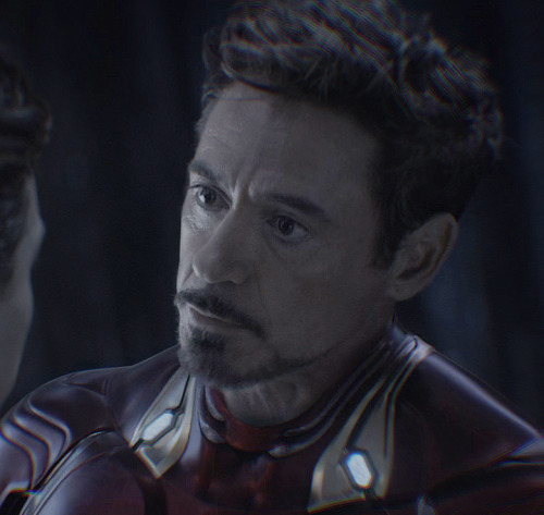 tonyandpetericons: The “you hold my entire heart and life gaze” between a father and a s