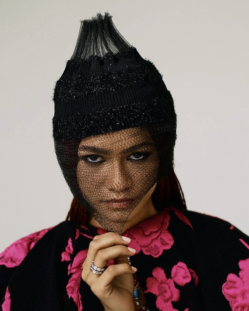 thequeensofbeauty:Zendaya photographed by Micaiah Carter for Elle UK, December 2020.