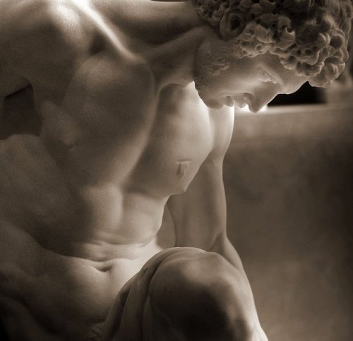 loumargi:Dying Gladiator is a sculpture created by Pierre Julien in 1779. (Louvre)