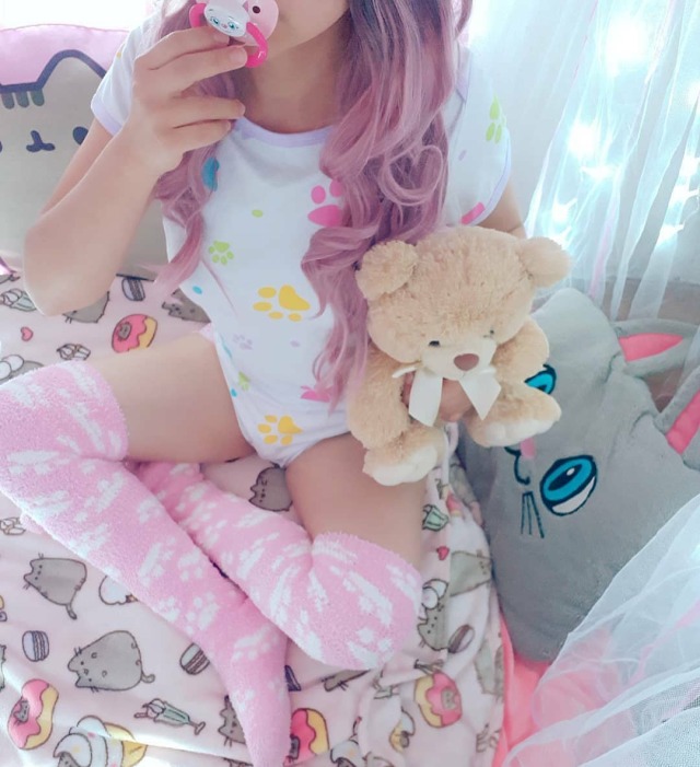 ABDL Ageplay WebShop Worldwide Free Shipping On Tumblr