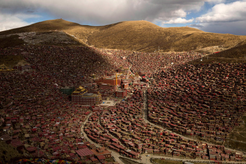 nubbsgalore:located in the remote, mountainous area of china’s garze tibetan autonomous prefecture, 