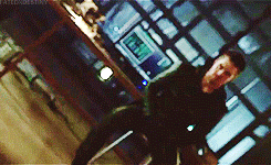 fatedxdestiny:         Oliver IS Arrow secret revealed.   