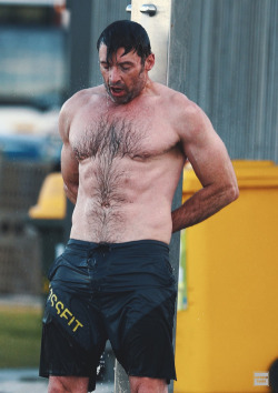 exposedteaseceleb:  Hugh Jackman at the Beach